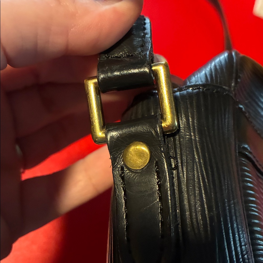Vintage Louis Vuitton with callout - Picture 8 of 9